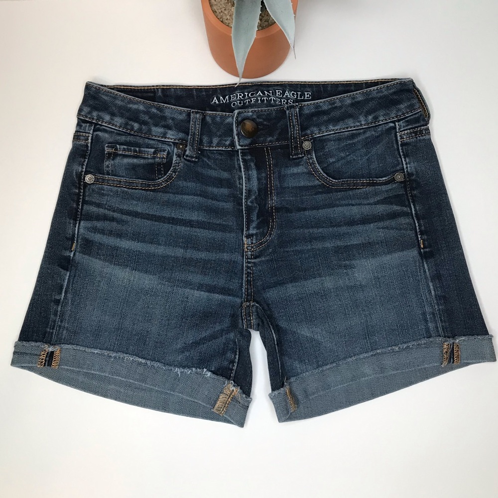 American Eagle Mid-Rise Raw-Hem Jean Shorts - 4 - Picture 4 of 17